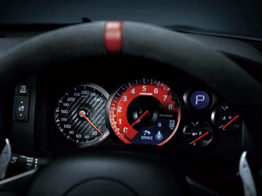  Nissan GT-R by Nismo 2014 года  (фото 3 из 46)
